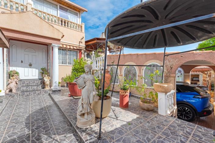 Image No.47-3 Bed Villa for sale