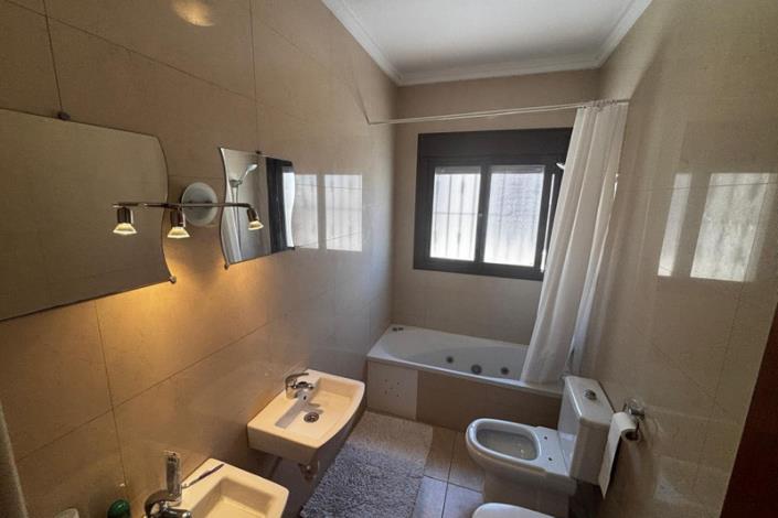 Image No.15-5 Bed Villa for sale