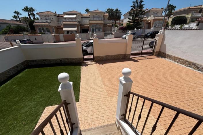 Image No.33-5 Bed Villa for sale