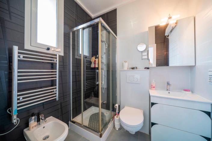 Image No.21-2 Bed Villa for sale