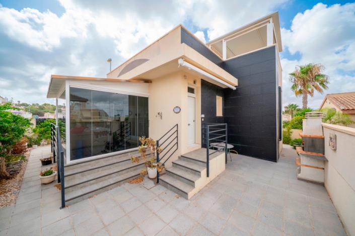 Image No.25-2 Bed Villa for sale