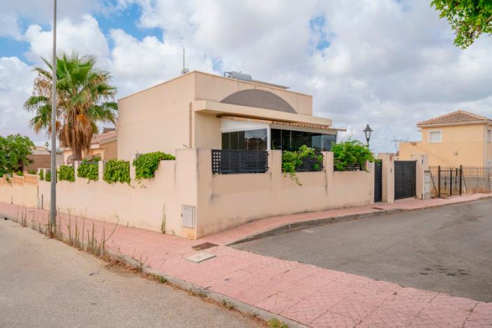 Image No.41-2 Bed Villa for sale