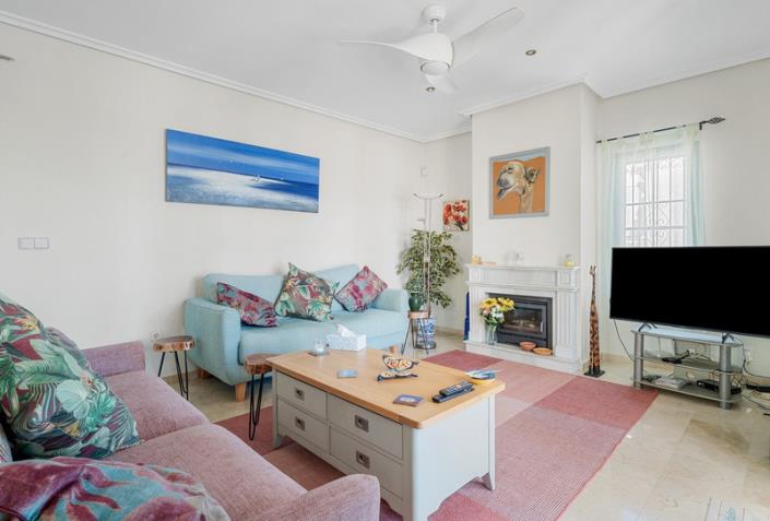 Image No.12-3 Bed Villa / Detached for sale