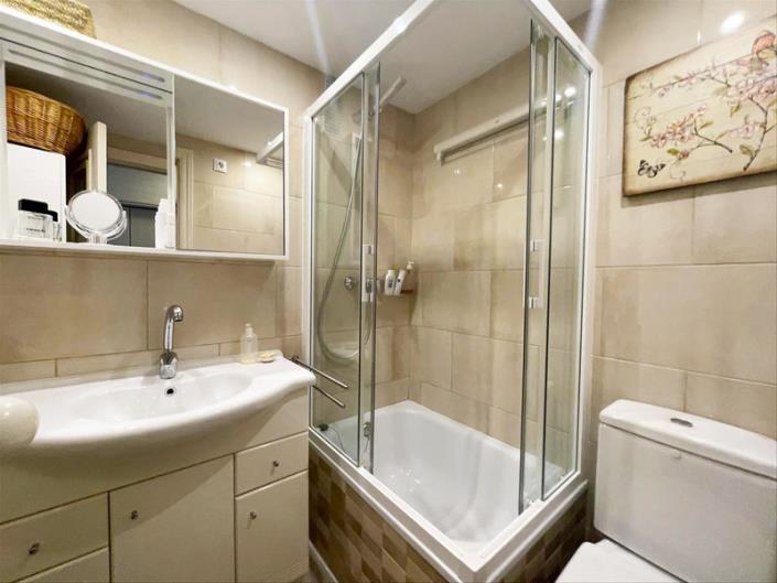 Image No.17-1 Bed Apartment for sale