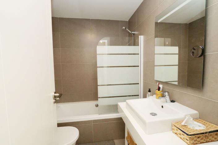 Image No.36-2 Bed Apartment for sale