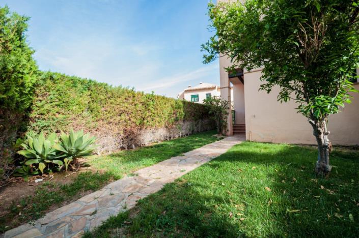 Image No.8-2 Bed Townhouse for sale