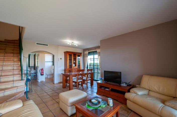 Image No.11-2 Bed Townhouse for sale