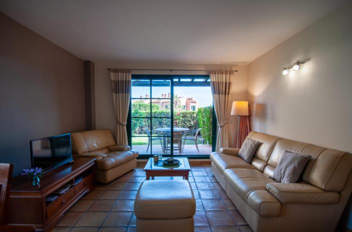 Image No.12-2 Bed Townhouse for sale