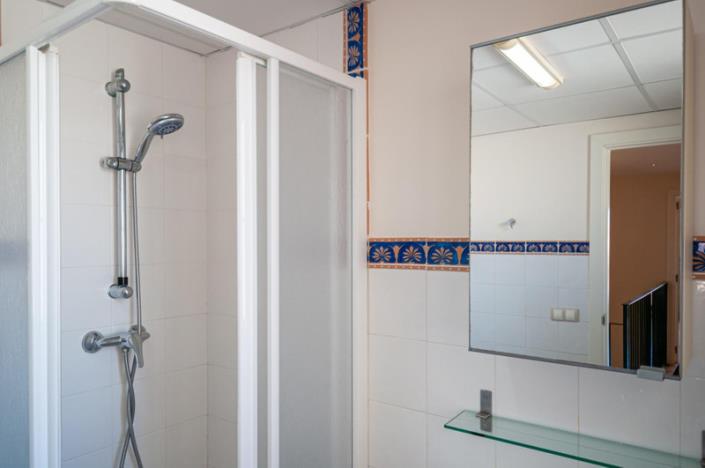 Image No.24-2 Bed Townhouse for sale