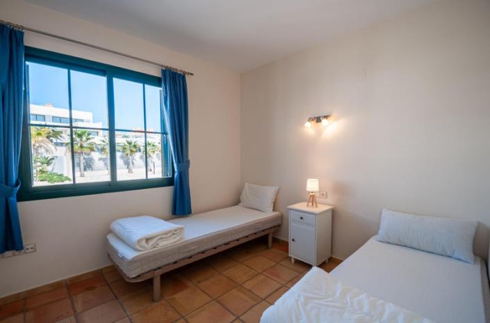 Image No.20-2 Bed Townhouse for sale