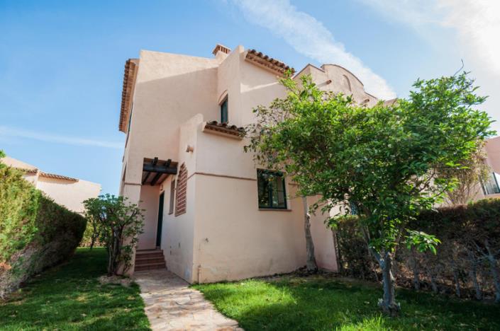 Image No.9-2 Bed Townhouse for sale