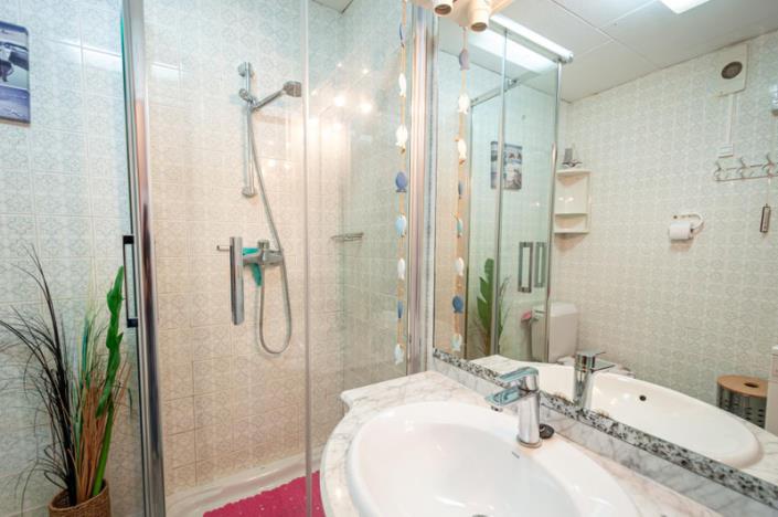 Image No.31-2 Bed Apartment for sale