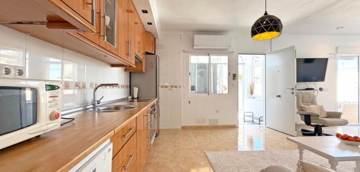 Image No.8-2 Bed Bungalow for sale