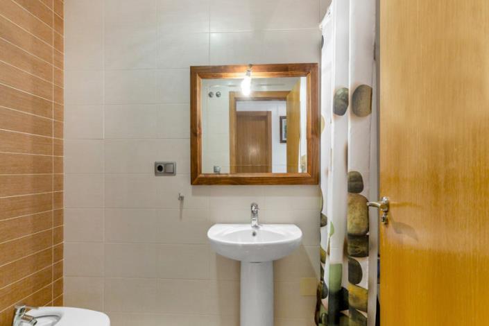 Image No.22-2 Bed Apartment for sale