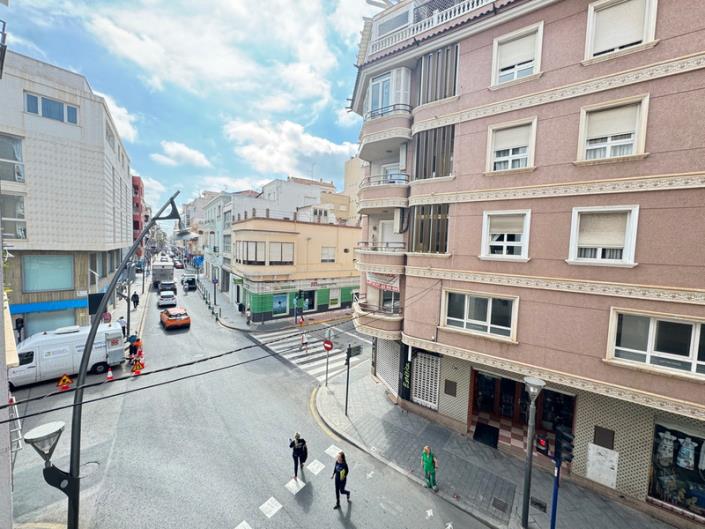 Image No.3-3 Bed Apartment for sale