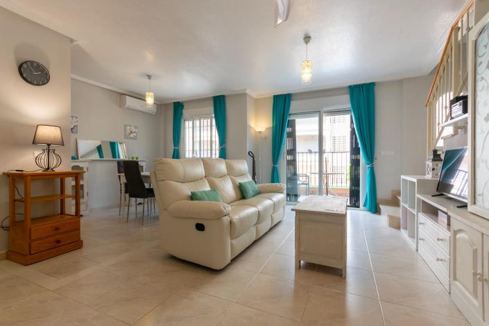 Image No.2-2 Bed Townhouse for sale