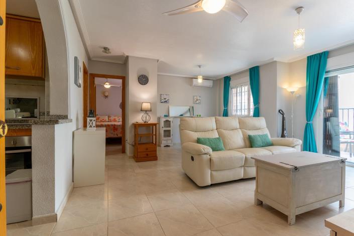 Image No.12-2 Bed Townhouse for sale