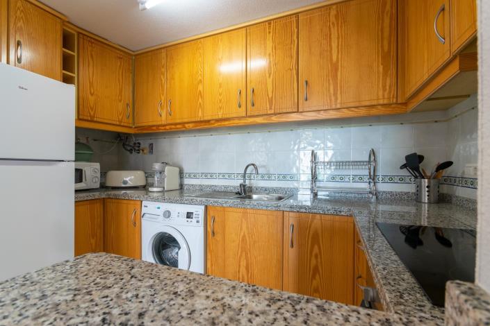 Image No.14-2 Bed Townhouse for sale