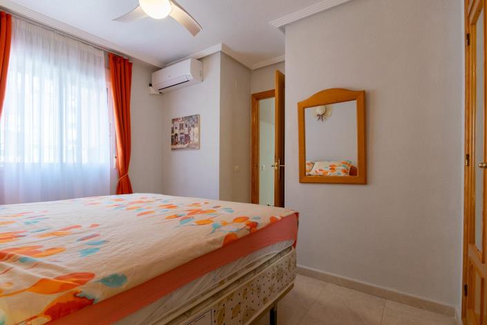 Image No.18-2 Bed Townhouse for sale