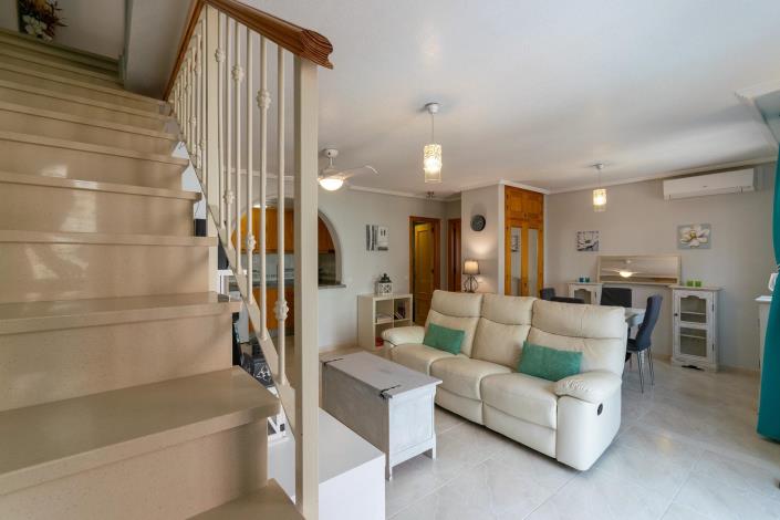 Image No.23-2 Bed Townhouse for sale