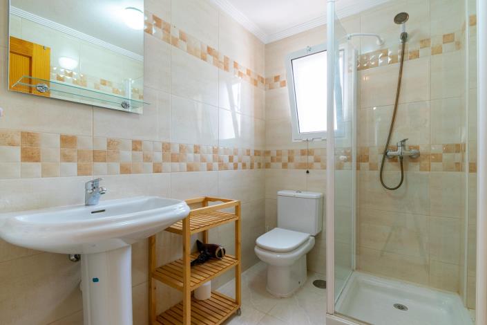 Image No.30-2 Bed Townhouse for sale