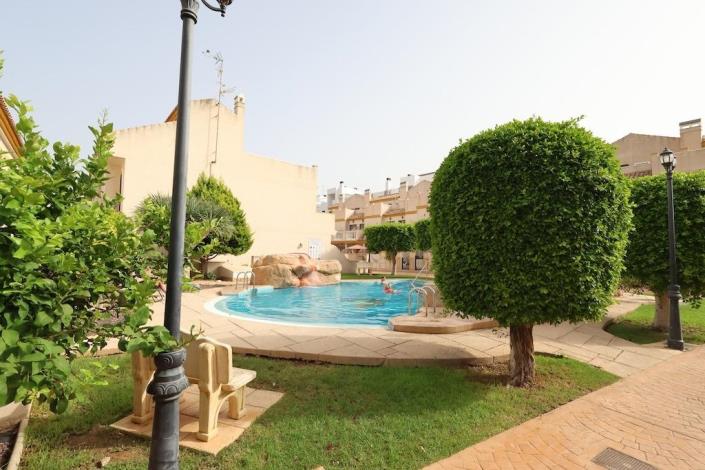 Image No.1-3 Bed Townhouse for sale