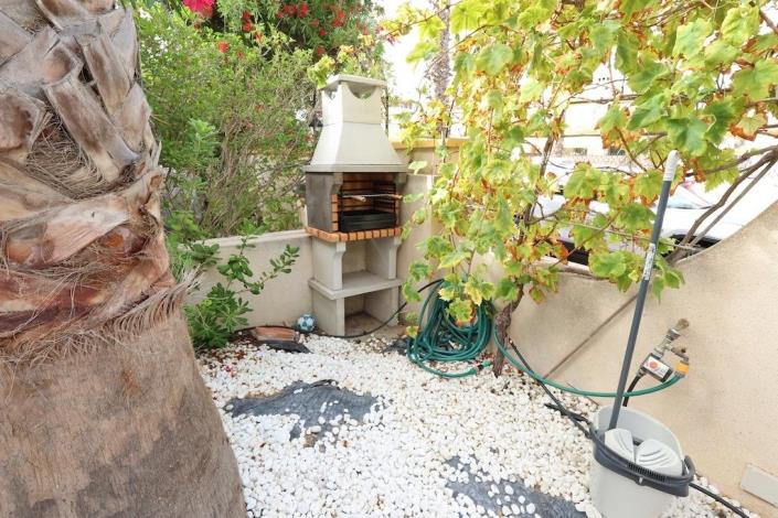 Image No.24-3 Bed Townhouse for sale