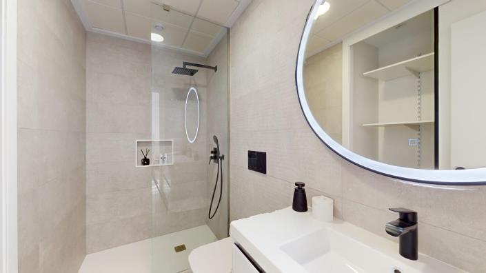 Image No.21-3 Bed Apartment for sale