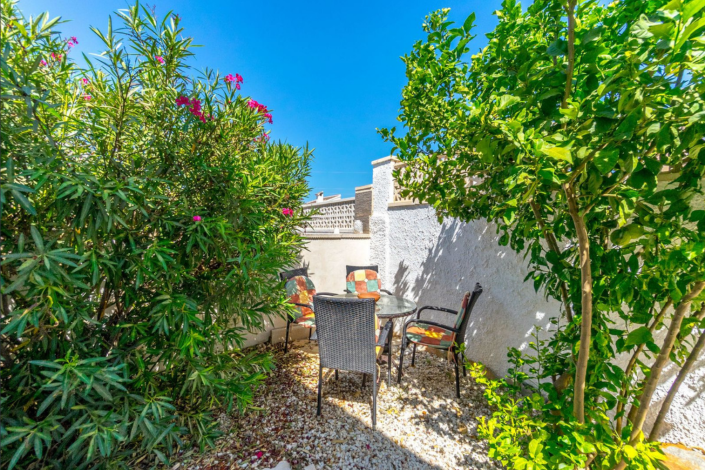 Image No.22-2 Bed Villa / Detached for sale