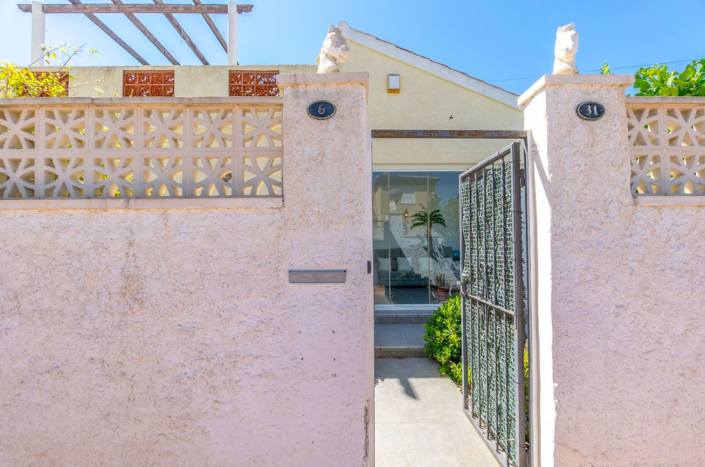 Image No.46-2 Bed Villa / Detached for sale