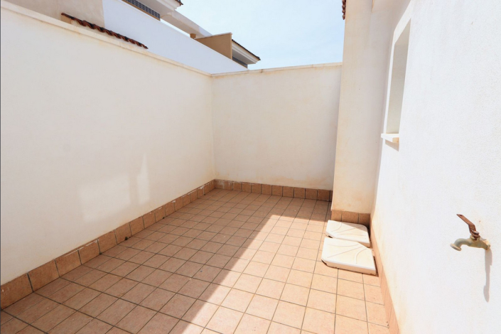 Image No.4-3 Bed Townhouse for sale