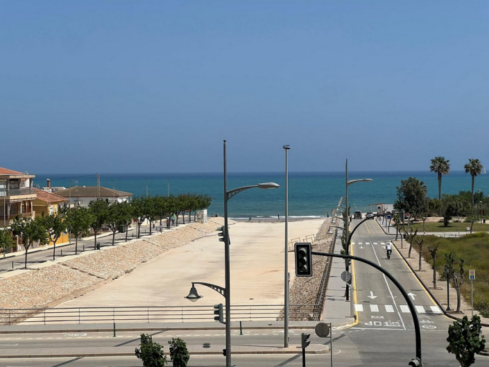 Image No.8-3 Bed Townhouse for sale