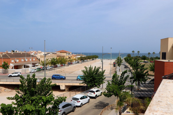 Image No.17-3 Bed Townhouse for sale