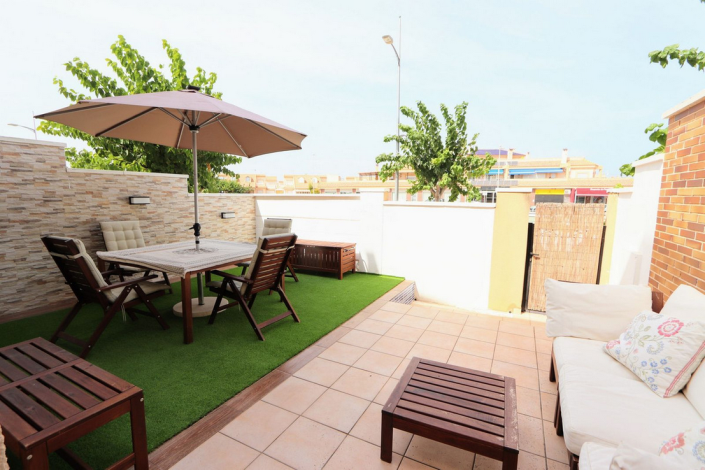 Image No.20-3 Bed Townhouse for sale