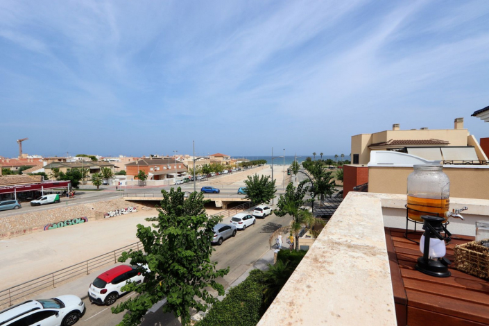 Image No.22-3 Bed Townhouse for sale