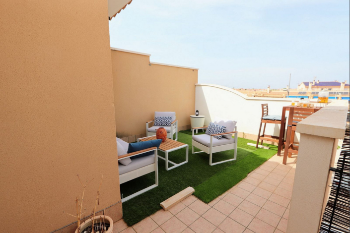 Image No.23-3 Bed Townhouse for sale