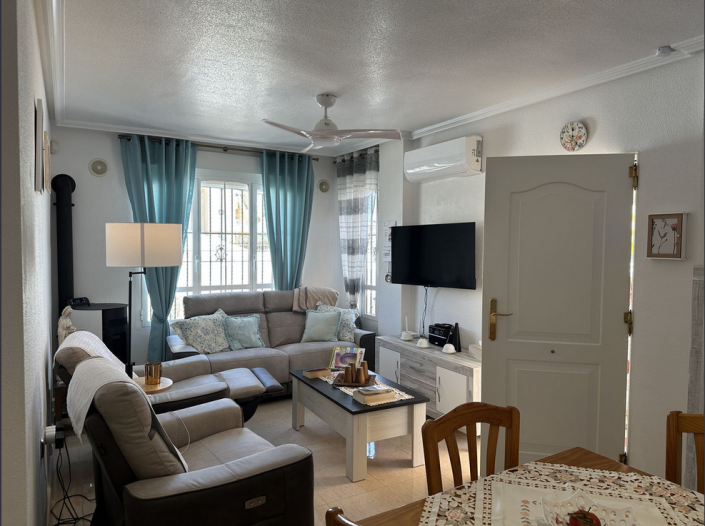 Image No.10-3 Bed Semi-Detached for sale