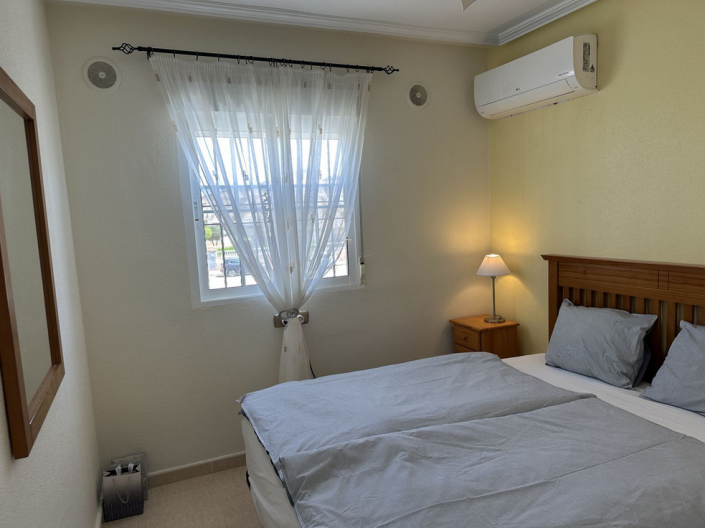 Image No.24-3 Bed Semi-Detached for sale