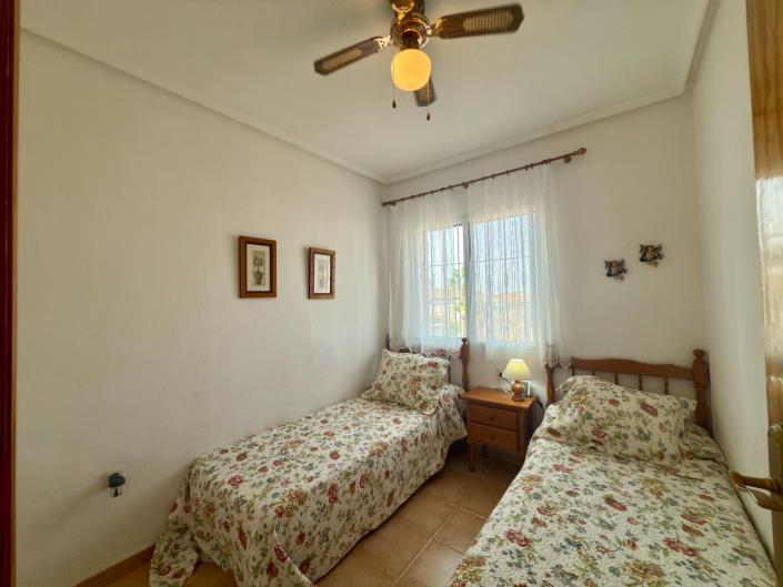 Image No.21-3 Bed Townhouse for sale