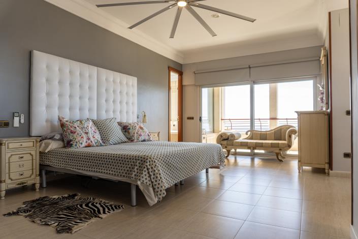 Image No.20-6 Bed Penthouse for sale