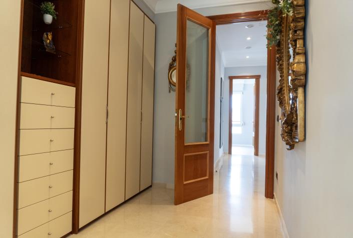 Image No.33-6 Bed Penthouse for sale