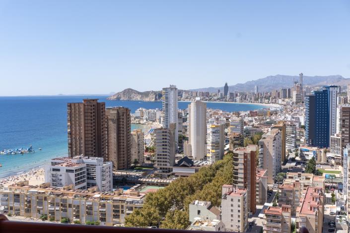 Image No.42-6 Bed Penthouse for sale