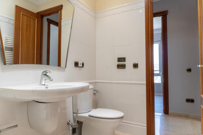 Image No.52-6 Bed Penthouse for sale