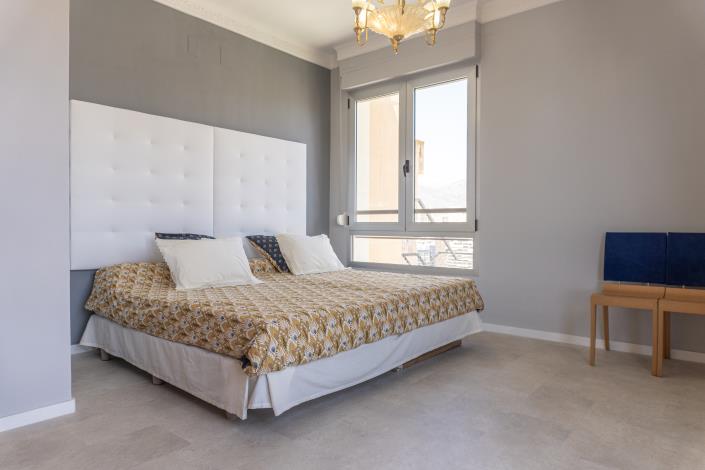 Image No.47-6 Bed Penthouse for sale