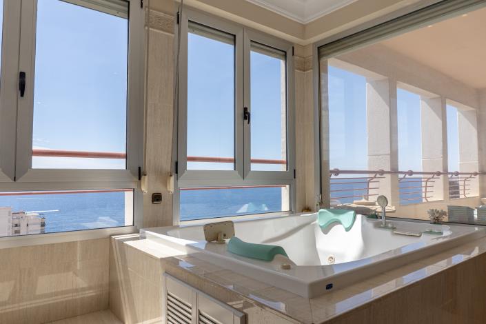 Image No.22-6 Bed Penthouse for sale