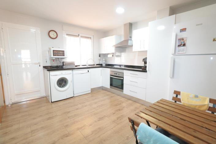 Image No.3-3 Bed Townhouse for sale