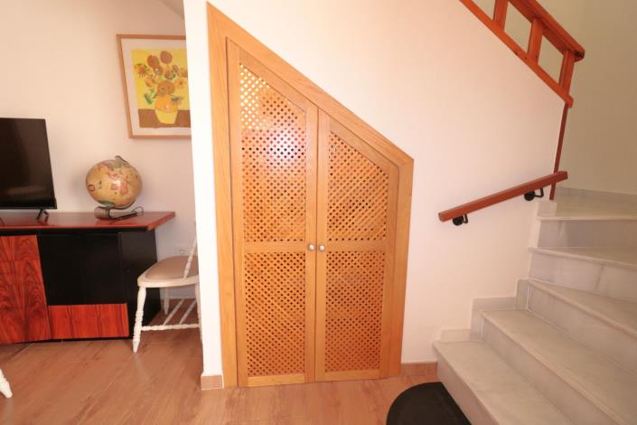 Image No.24-3 Bed Townhouse for sale