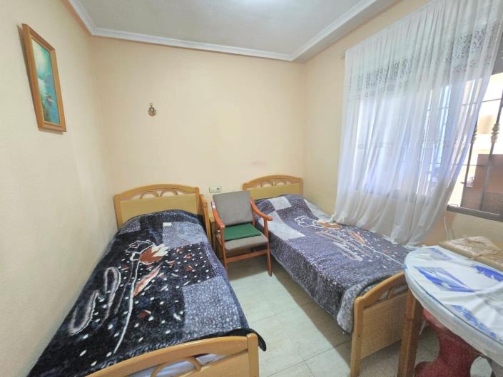 Image No.8-2 Bed Bungalow for sale