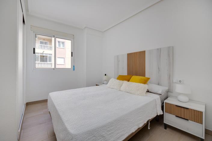 Image No.17-1 Bed Apartment for sale