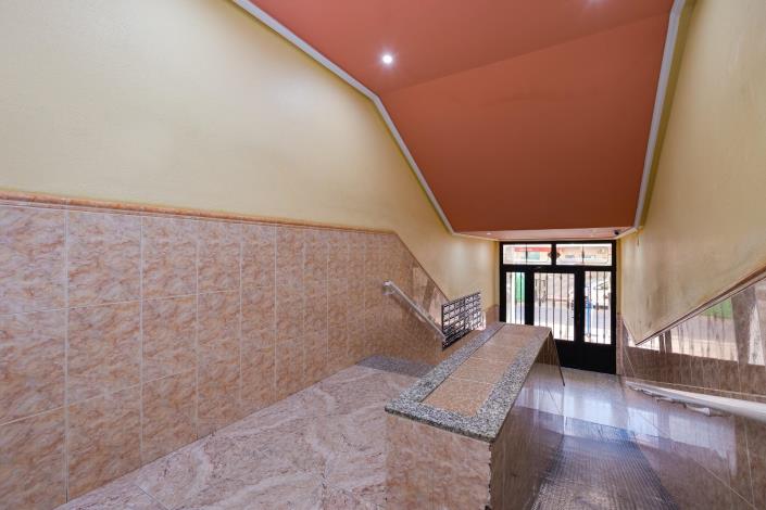 Image No.33-1 Bed Apartment for sale